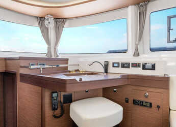 Alquilar catamarán en Marina Zeas - Lagoon 46 