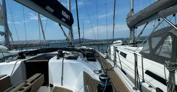 Rent a sailboat in Marina Novi - Elan E6