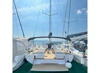 Chartern Sie segelboot in Marina Novi - Elan E6