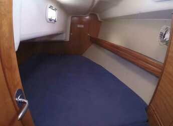 Chartern Sie segelboot in Nikiana Marina - Bavaria 34 Cruiser