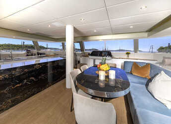 Alquilar catamarán en Marina Frapa - Sunreef 60