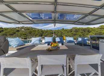 Alquilar catamarán en Marina Frapa - Sunreef 60