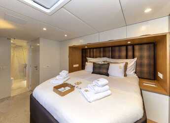 Alquilar catamarán en Marina Frapa - Sunreef 60