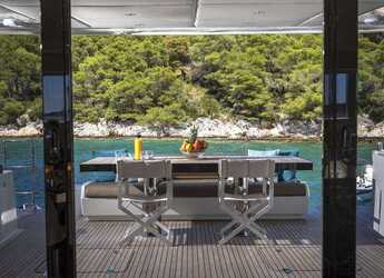 Alquilar catamarán en Marina Frapa - Sunreef 60