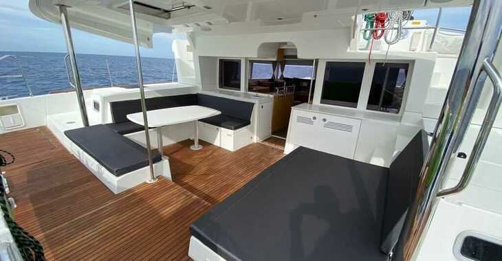 Chartern Sie katamaran in Marina Ibiza - Lagoon 450  Flybridge