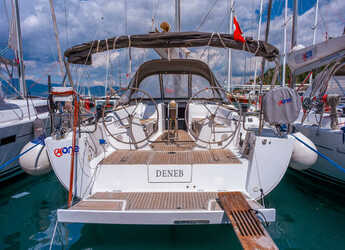 Rent a sailboat in Yes marina - Hanse 445 - 4 cabin