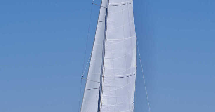 Rent a sailboat in Marina di Scarlino - Dufour 530