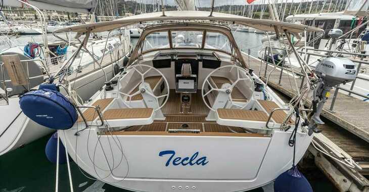 Rent a sailboat in Marina di Stabia - Hanse 388