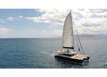 Rent a catamaran in Alimos Marina - Sunreef 62