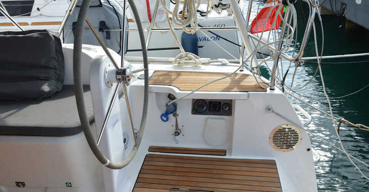 Rent a sailboat in Porto di Tropea - Bavaria Cruiser 46 - 4 cab.