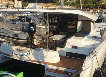 Rent a catamaran in Porto di Tropea - Lagoon 42 - 4 + 1 cab.