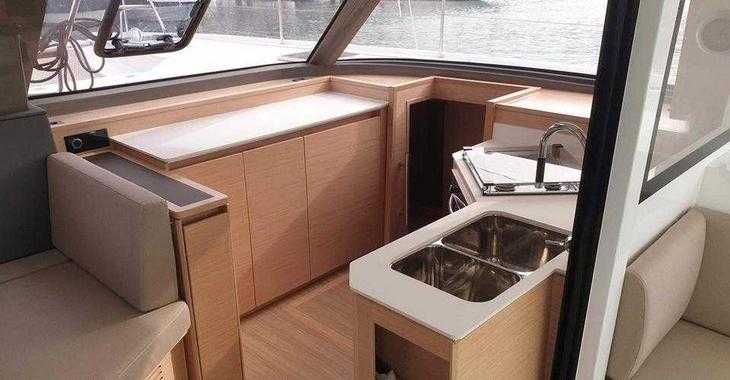 Rent a catamaran in Porto di Tropea - Nautitech 40 Open - 4 + 1 cab.
