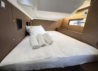 Rent a sailboat in Alimos Marina - Oceanis 46.1