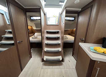 Rent a sailboat in Alimos Marina - Oceanis 46.1