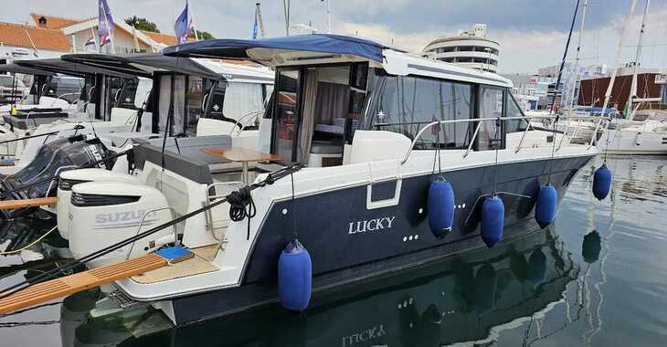 Rent a motorboat in Kornati Marina - Merry Fisher 1095