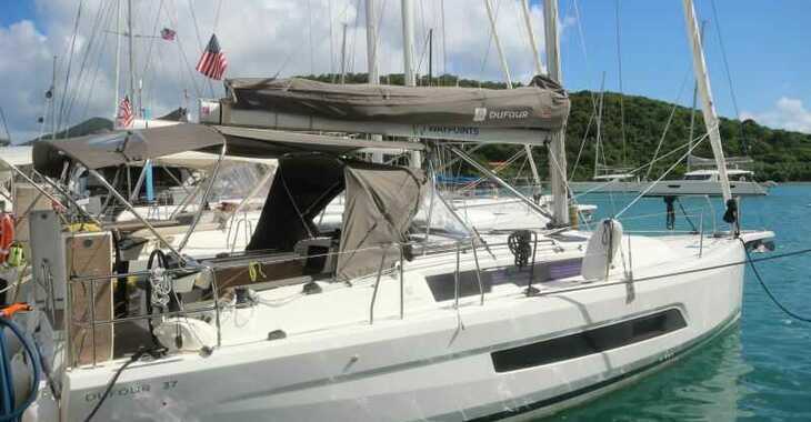 Rent a sailboat in Frenchtown Marina - Dufour 37 - 2 cab.