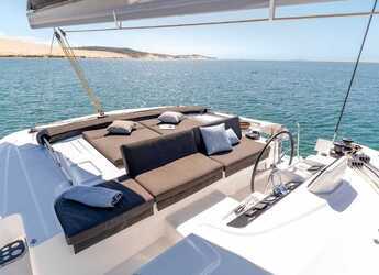 Rent a catamaran in Maya Cove, Hodges Creek Marina - Lagoon 46 - 4 + 2 cab.