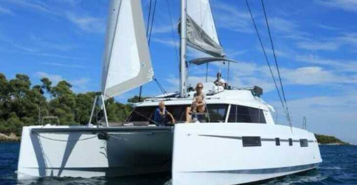 Rent a catamaran in Maya Cove, Hodges Creek Marina - Nautitech 46 Fly - 3 + 1 cab.