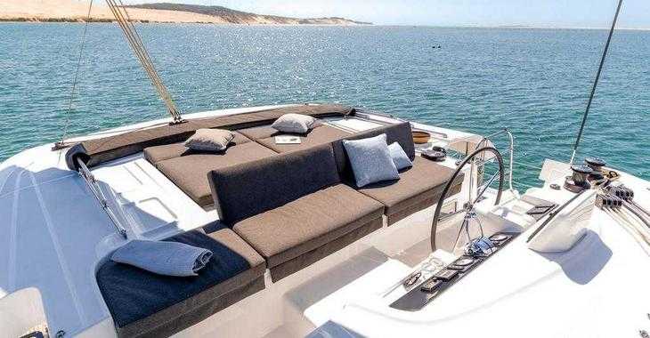 Rent a catamaran in Porto di Tropea - Lagoon 46 