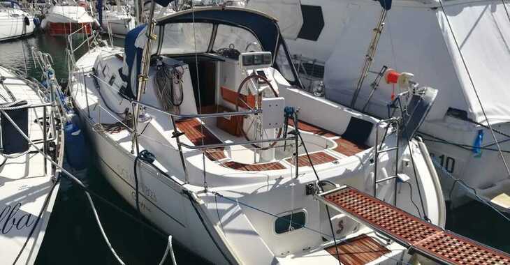 Rent a sailboat in Punta Ala - Oceanis 323