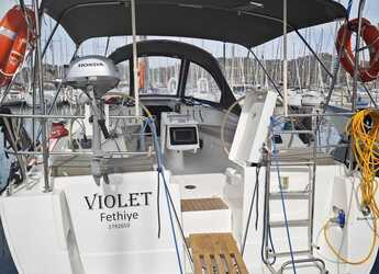 Noleggiare sailboat in Ece Marina - Oceanis 40