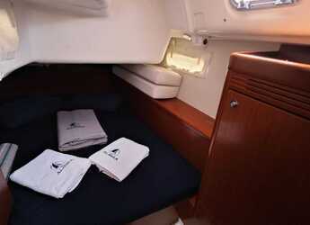 Noleggiare sailboat in Ece Marina - Oceanis 40