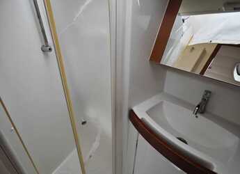 Noleggiare sailboat in Ece Marina - Oceanis 40