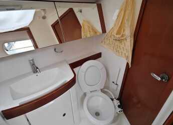 Noleggiare sailboat in Ece Marina - Oceanis 40