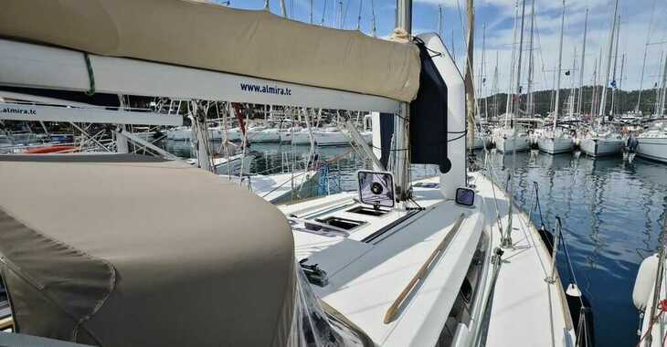 Rent a sailboat in Ece Marina - Dufour 450 Grand Large