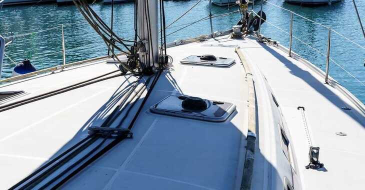Rent a sailboat in Lefkas Marina - Cyclades 50.5
