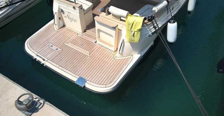 Rent a motorboat in ACI Jezera - Damor 980 Fjera