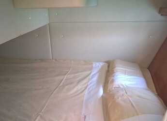 Chartern Sie motorboot in ACI Jezera - Damor 980 Fjera