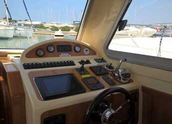 Chartern Sie motorboot in ACI Jezera - Damor 980 Fjera