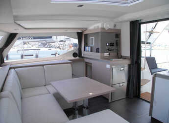 Alquilar catamarán en Kavala - Marina Perigialiou - Isla 40 (A/C & Watermaker & Generator - 4+1 Cabins/4 Heads)