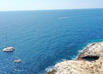 Alquilar catamarán en Kavala - Marina Perigialiou - Isla 40 (A/C & Watermaker & Generator - 4+1 Cabins/4 Heads)