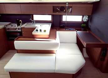Rent a sailboat in Nidri Marine - Oceanis 51.1