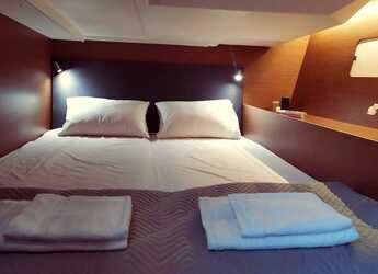 Rent a sailboat in Nidri Marine - Oceanis 51.1