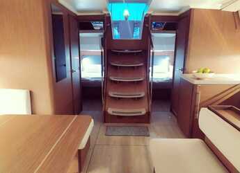 Rent a sailboat in Nidri Marine - Oceanis 51.1