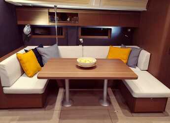 Rent a sailboat in Nidri Marine - Oceanis 51.1