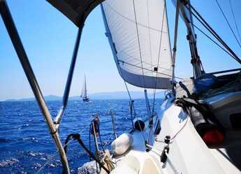 Chartern Sie segelboot in Marina Zeas - Elan 384 Impression