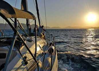 Chartern Sie segelboot in Marina Zeas - Elan 384 Impression