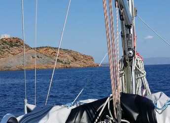 Chartern Sie segelboot in Marina Zeas - Elan 384 Impression