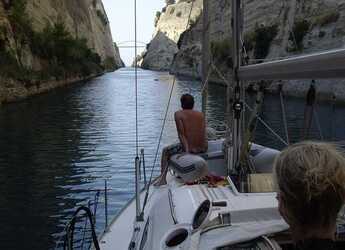 Chartern Sie segelboot in Marina Zeas - Elan 384 Impression