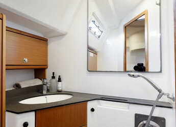 Rent a sailboat in Kos Marina - Bavaria Cruiser 46