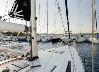 Rent a sailboat in Kos Marina - Bavaria Cruiser 46