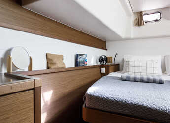 Rent a catamaran in Rhodes Marina - Lagoon 450 Flybridge