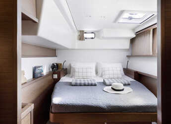 Rent a catamaran in Rhodes Marina - Lagoon 450 Flybridge