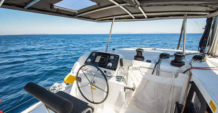 Chartern Sie katamaran in Rhodes Marina - Lagoon 42
