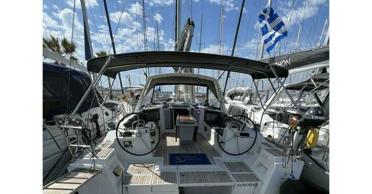 Chartern Sie segelboot in Rhodes Marina - Oceanis 45