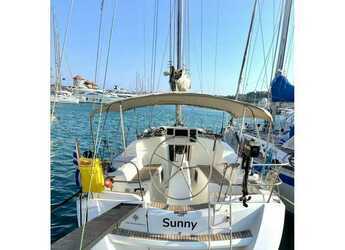 Rent a sailboat in Rhodes Marina - Sun Odyssey 36i